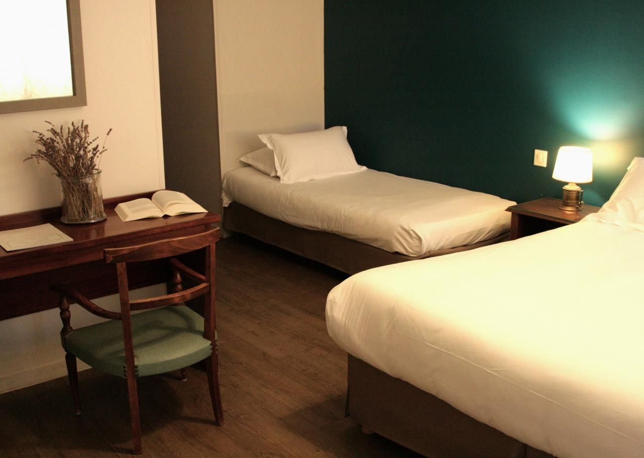 Hôtel Albion - Room